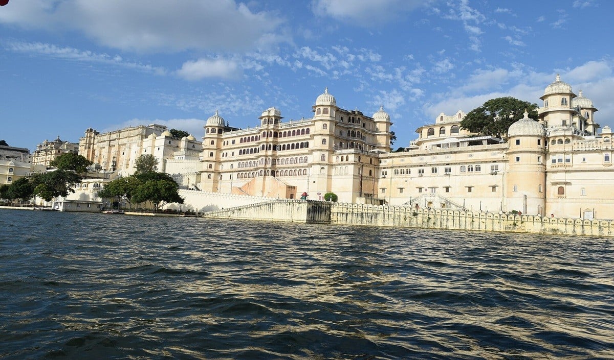 Udaipur Trip: Destination Wedding से परे, ये 4 जगहें बनाती हैं इसे ‘Venice of the East’