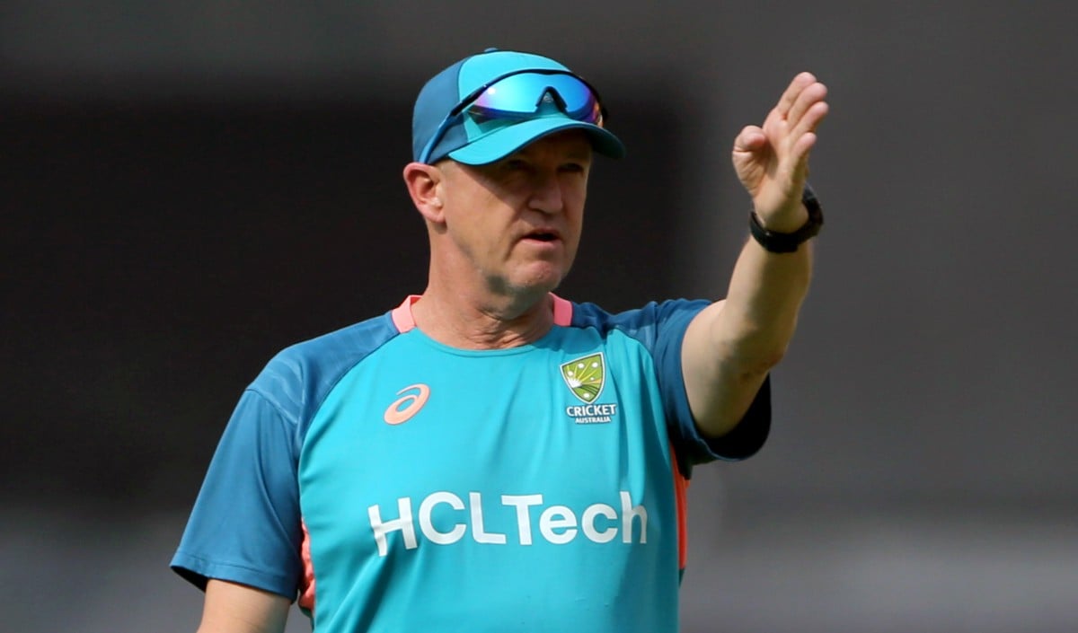 अंपायर से भिड़ गए RCB कोच Andy Flower, LIVE मैच में आपा खोने पर BCCI ने ठोका तगड़ा जुर्माना