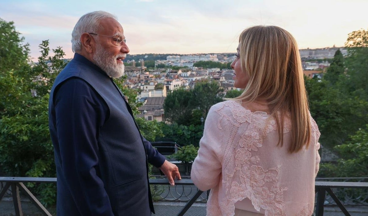 PM Modi Meeting with Giorgia Meloni | रोम में कूटनीति और दोस्ती का अनोखा संगम! पीएम मोदी ने मेलोनी के साथ कोलोसियम में बिताए खास पल