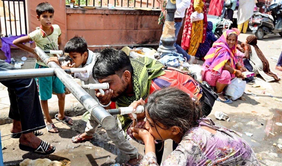 North India में Heatwave का ‘रेड अलर्ट’, दिल्ली-NCR बना ‘आग का गोला’, अगले 3 दिन भारी