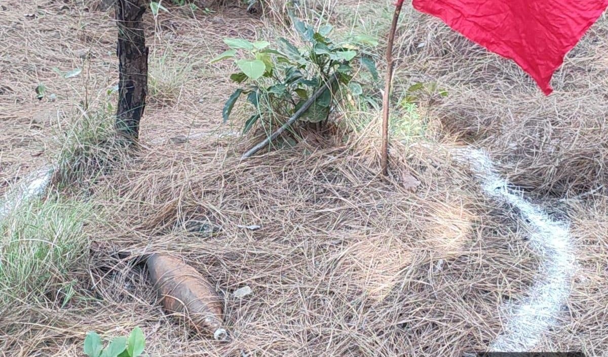 Nowshera में Indian Army का बड़ा ऑपरेशन, जंगल से मिला जिंदा Mortar Shell किया डिफ्यूज