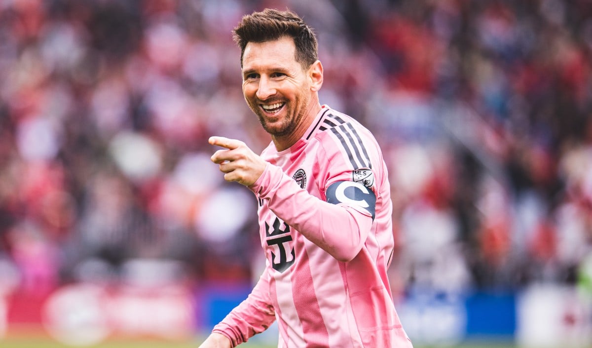 Argentina को World Cup से पहले बड़ा झटका! Lionel Messi फिर चोटिल, बीच मैच में छोड़ा मैदान