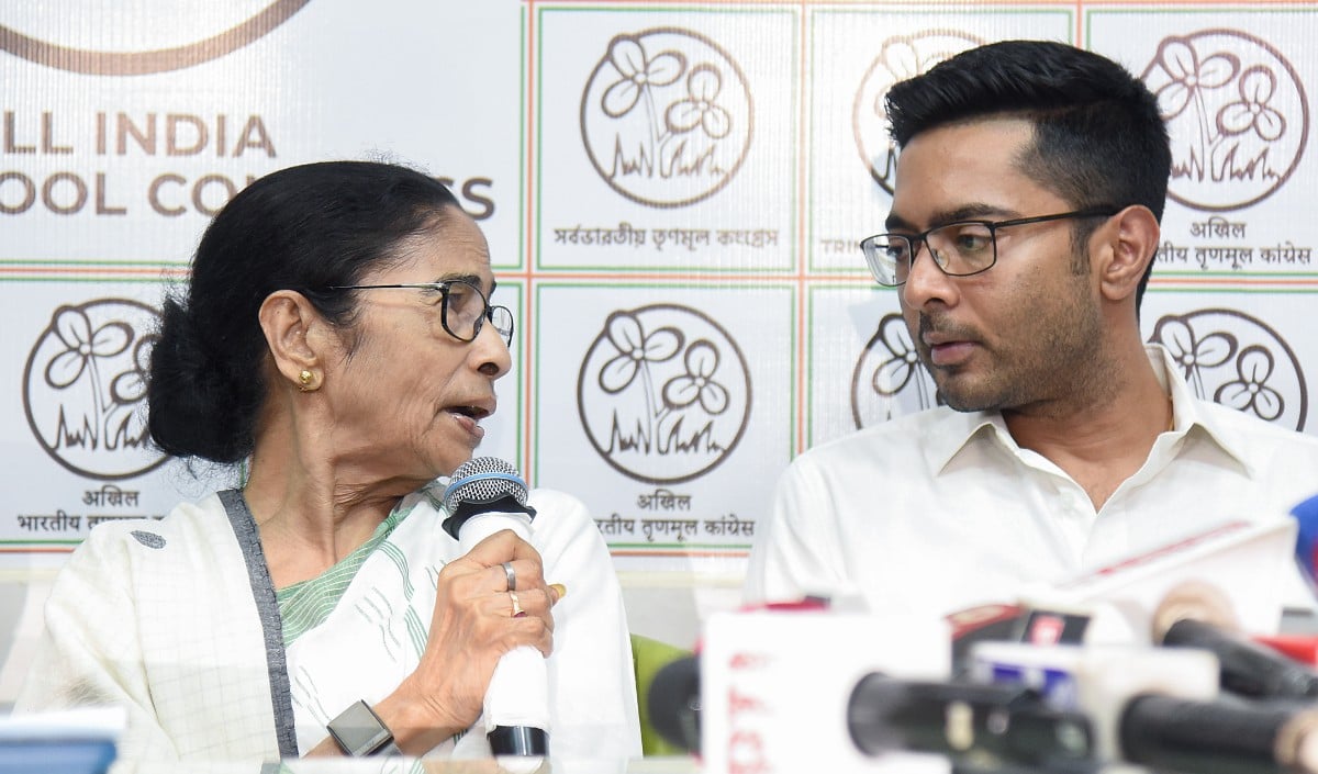 TMC का ‘Cockroaches को पूरा समर्थन’ बयान, Mamata-Abhishek ने CJP को दिया सपोर्ट