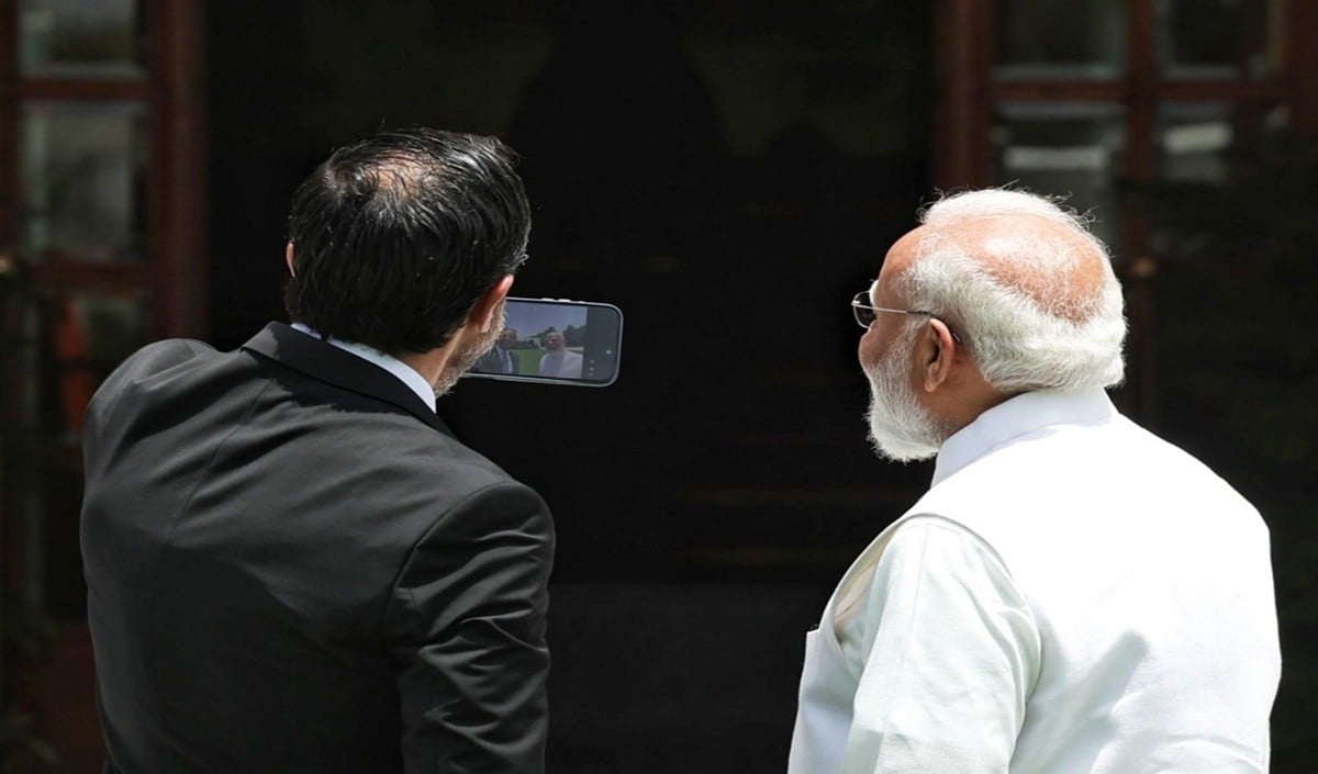 मोदी के भारत लौटते ही अचानक कौन मिलने आया? बड़ा खेल शुरू!