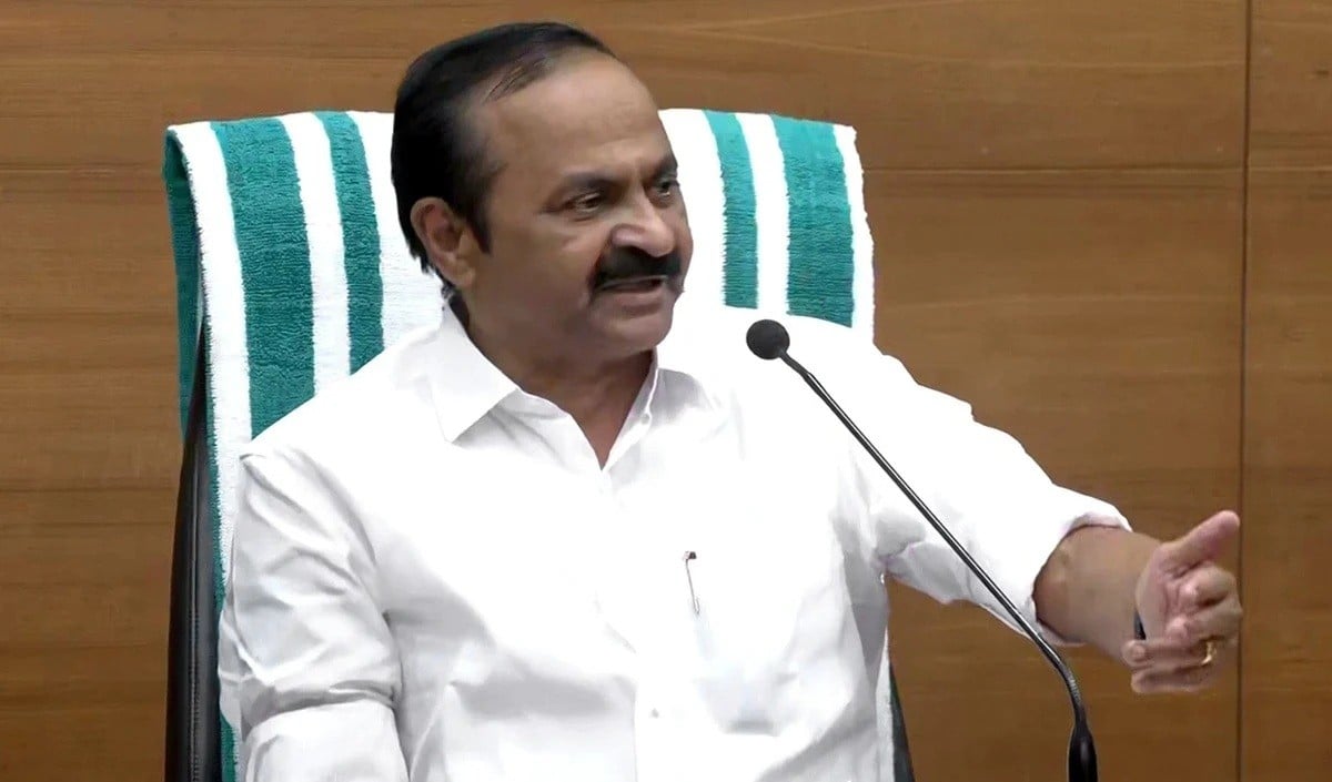 Kerala Cabinet का बंटवारा: CM Satheesan ने अपने पास रखे वित्त-कानून, चेन्निथला बने गृह मंत्री