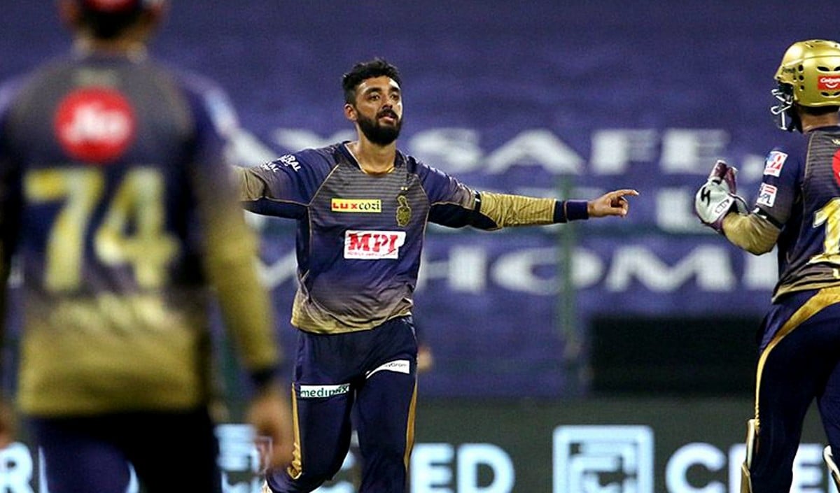 चोट के दर्द में भी Varun Chakravarthy ने नहीं छोड़ा KKR का साथ, Ajinkya Rahane ने की जमकर तारीफ