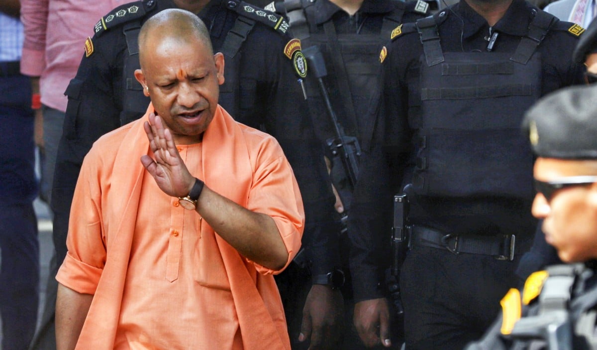 ‘यज्ञ रोका तो रावण-कंस जैसा हश्र तय’, Mau में बोले CM Yogi, UP में बेटियां-व्यापारी अब सुरक्षित