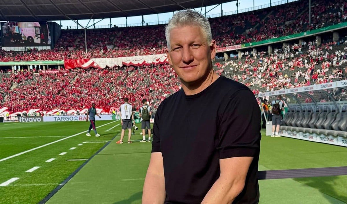 Bastian Schweinsteiger की Racist टिप्पणी पर बवाल, Ivory Coast के कोच ने दिया करारा जवाब