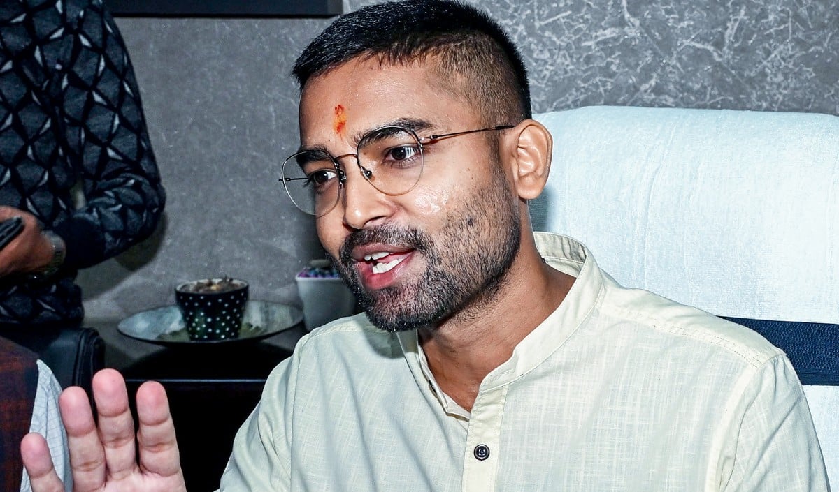 Upendra Kushwaha की एक ‘ना’ से गई Deepak Prakash की कुर्सी? Bihar की सियासत में बड़ा U-Turn!
