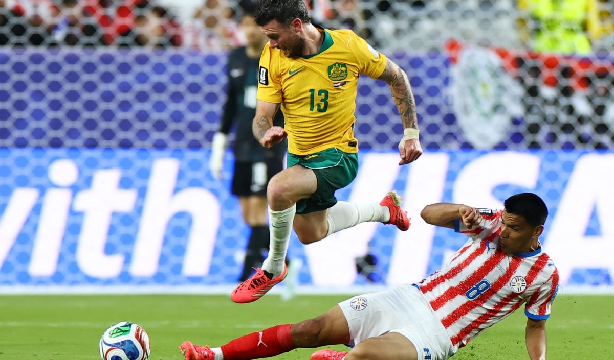 Football World Cup: ऑस्ट्रेलिया ने Paraguay को ड्रॉ पर रोका, Knockout में बनाई पक्की जगह