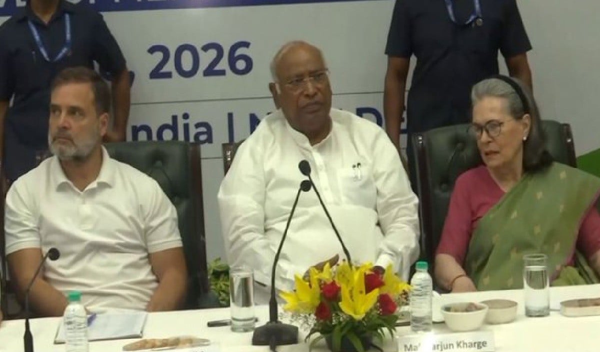 UP चुनाव से पहले INDIA Bloc की सबसे बड़ी परीक्षा, Delhi Meeting से AAP-DMK रहे गैरहाजिर