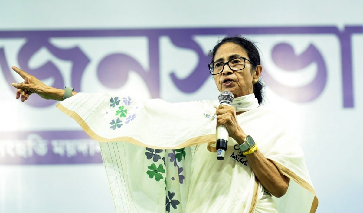Mamata Banerjee का बागियों को कड़ा संदेश, Sandipan Saha और Ritabrata Banerjee TMC से निष्कासित