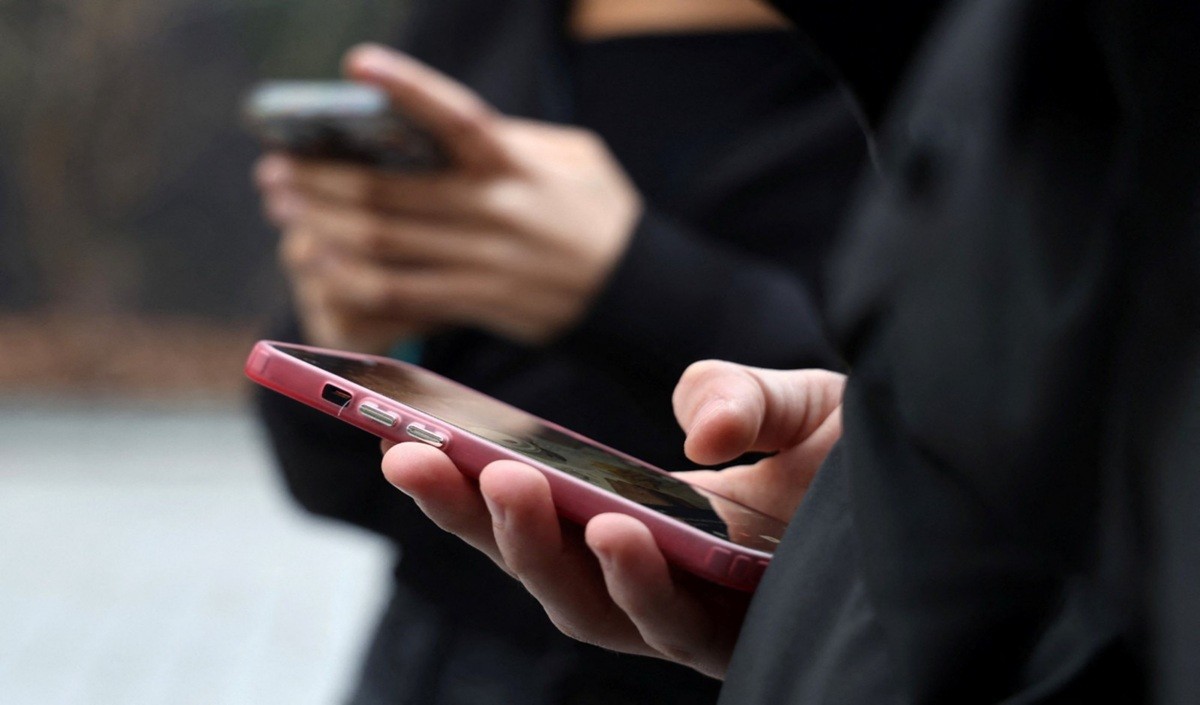 Japan में बच्चों की Online Safety पर एक्शन, Social Media के लिए सख्त Age Verification की मांग