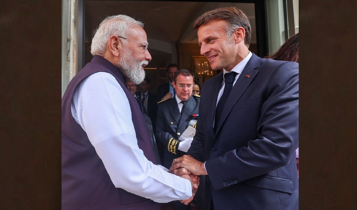 G7 Summit में PM Modi का ग्रैंड वेलकम, President Macron ने गर्मजोशी से किया स्वागत