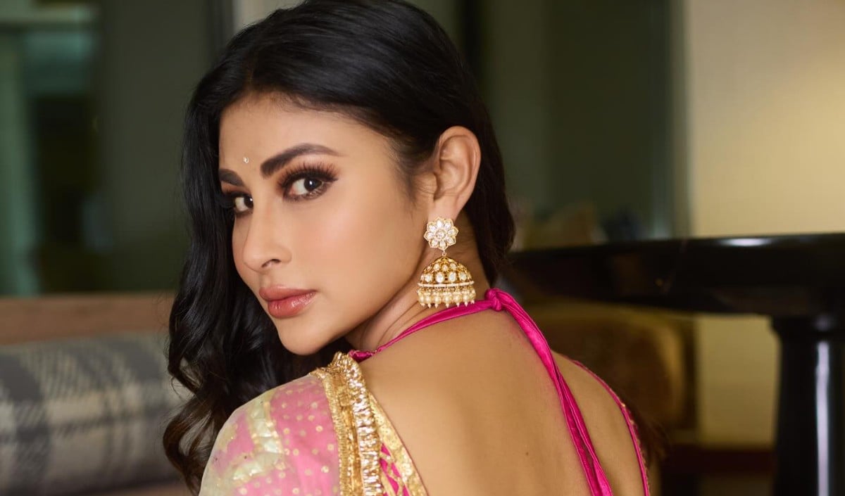 Varun Dhawan की मां बनने पर ट्रोल हुईं Mouni Roy, अब ट्रोलर्स को दिया मुंहतोड़ जवाब