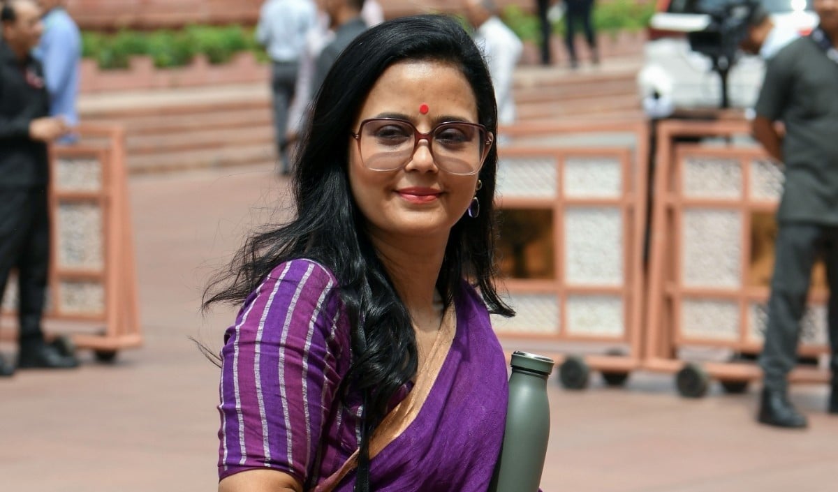 TMC में बगावत पर Mahua Moitra का हमला, बोलीं- हिम्मत है तो Resign देकर चुनाव लड़ें