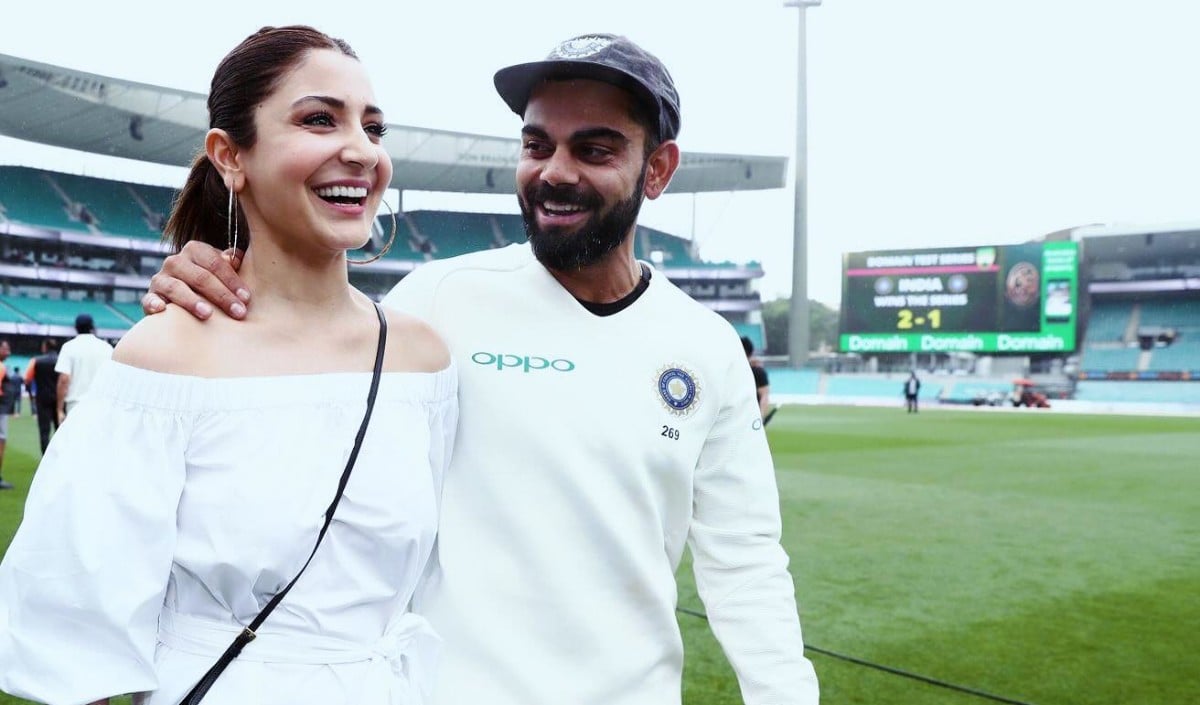 IPL 2026 के बाद पत्नी Anushka संग वृंदावन पहुंचे Virat Kohli, प्रेमानन्द महाराज से लिया आशीर्वाद