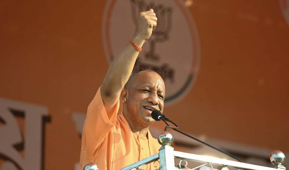 2017 से पहले UP में नहीं था विकास का इरादा: CM Yogi ने SP सरकार पर लगाए गंभीर आरोप