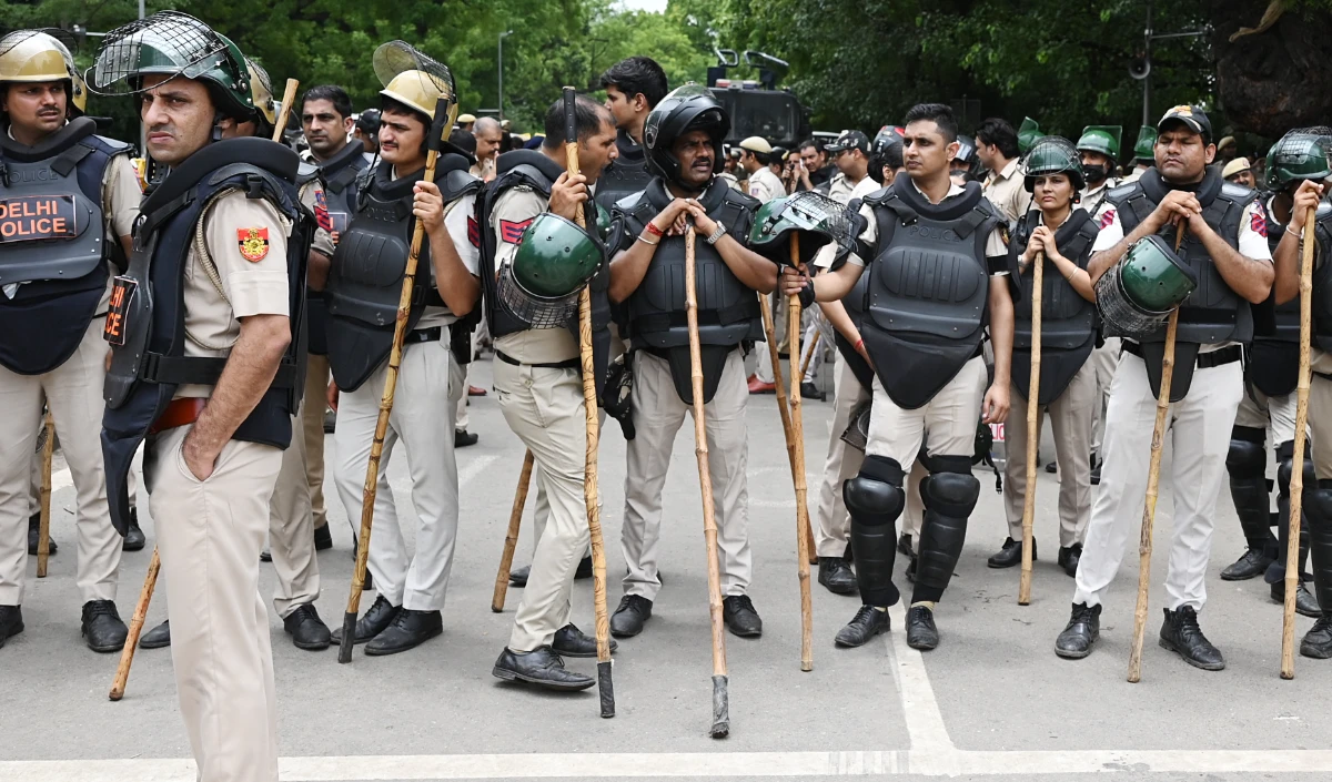 Social Media पर भ्रामक खबर फैलाने वालों सावधान! Delhi Police ने दी सख्त कार्रवाई की चेतावनी