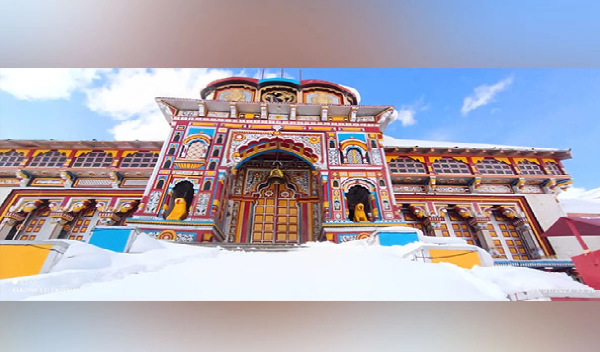 बदरीनाथ मंदिर में चढ़ावा चोरी: धामी सरकार ने बनाई हाई लेवल जांच समिति, आरोपी कर्मचारी निलंबित