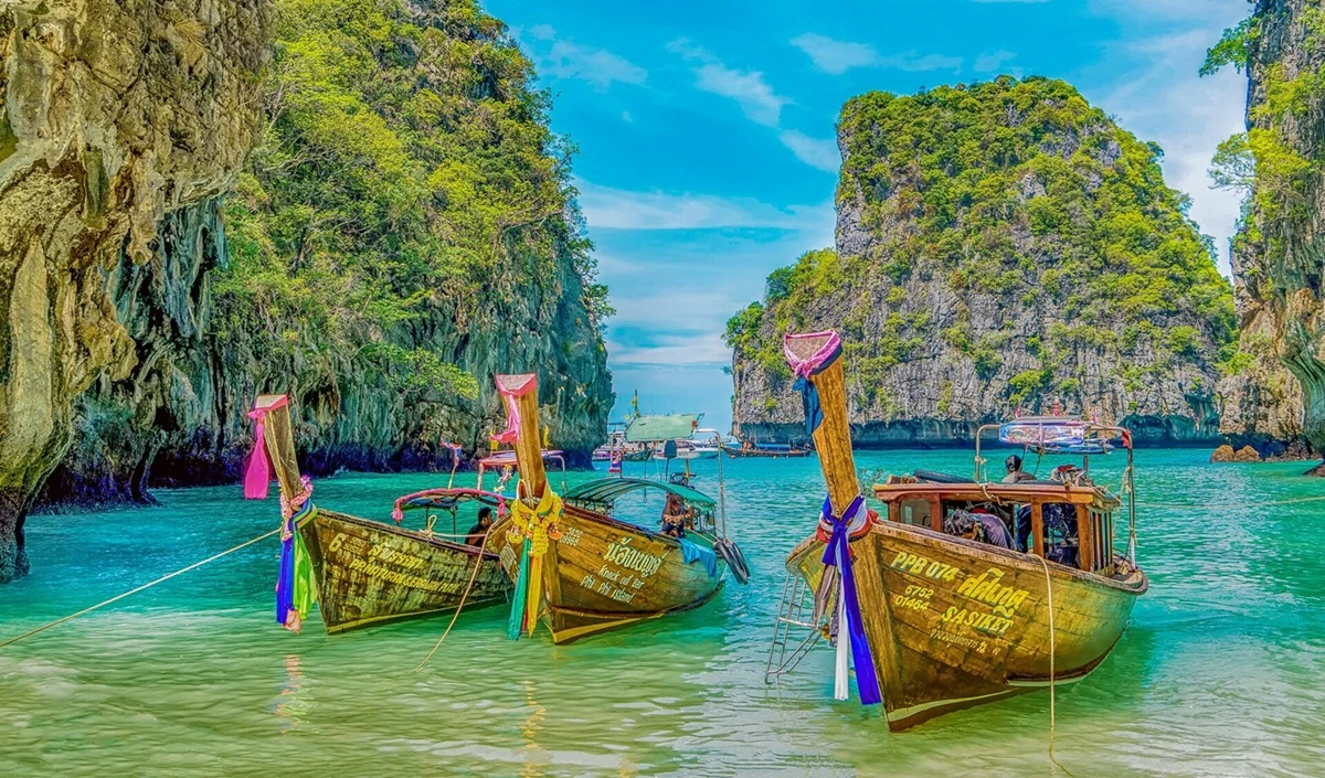 IRCTC Thailand Tour Package: मात्र 55 हजार में घूमें बैंकॉक और पटाया, जानें फ्लाइट से लेकर होटल तक की Full Details