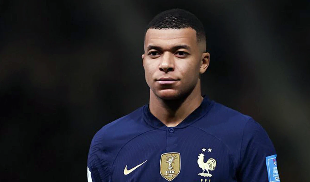 World Cup में ‘Racist Attack’ पर भड़के Kylian Mbappé, कहा- ‘ऐसी महिला संसद के लायक नहीं’