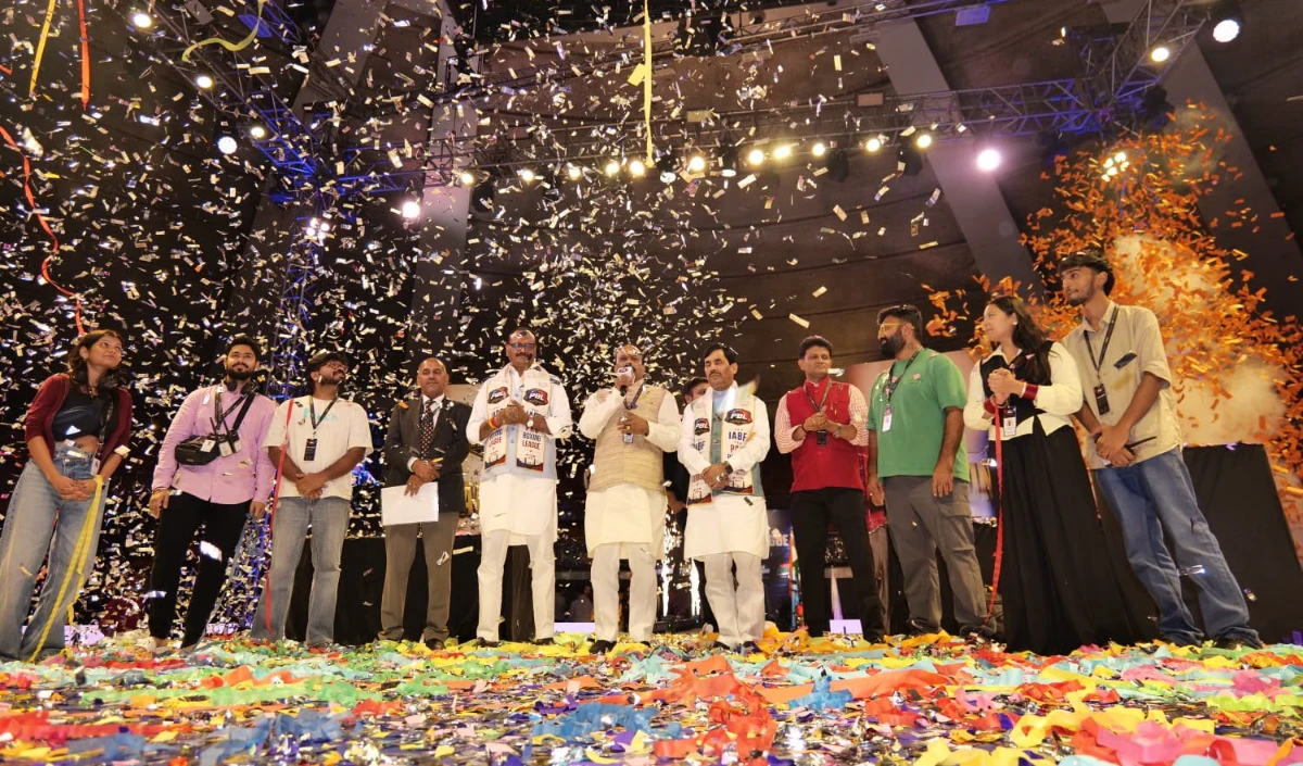 प्रो बॉक्सिंग लीग का Grand Finale, Dy CM Brajesh Pathak ने विजेताओं को दी Honda Motorcycle और Scooty