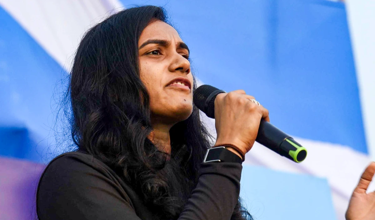 PV Sindhu का जलवा! Japan Open में Han Yue को सीधे सेटों में हराकर Quarter-Final में पहुंचीं