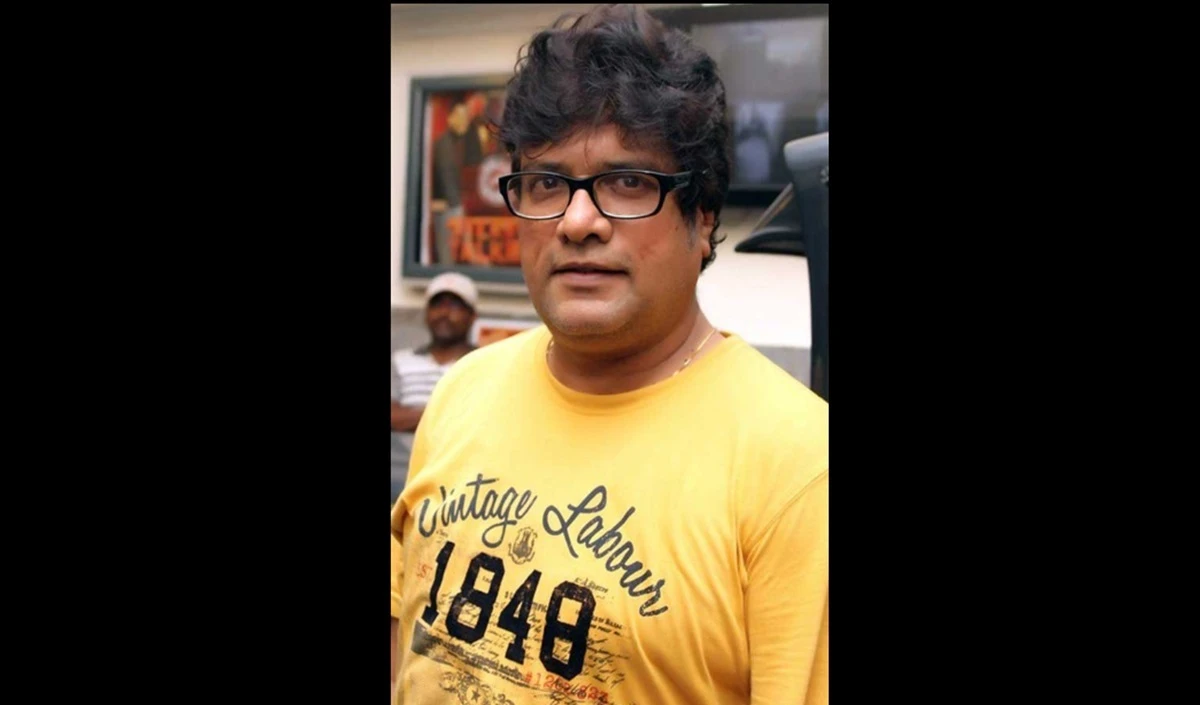 Prabhas की फिल्म ‘फौजी’ के सेट पर बड़ा हादसा! कीड़े के काटने से अभिनेता Rajesh Sharma गंभीर रूप से बीमार, AICWA ने की हाई-लेवल जांच की मांग