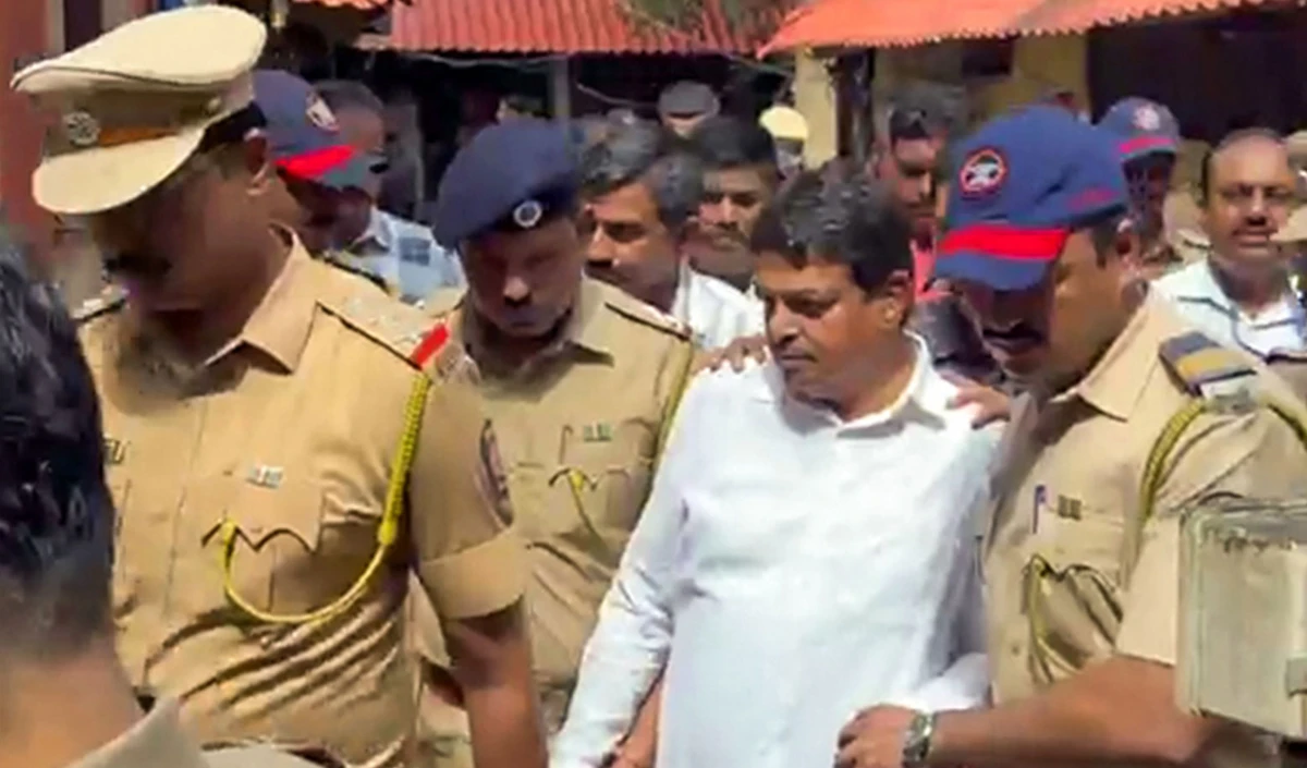 Bombay High Court ने रद्द की Ramesh Mhatre की Bail, 18 मामलों का हवाला देते हुए 19 जुलाई तक Surrender का आदेश