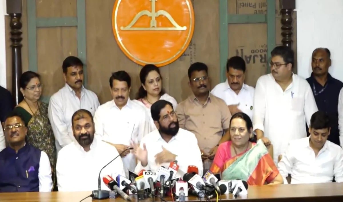 महायुति का बड़ा दांव, विपक्ष ने खींचे हाथ, Sachin Ahir बने Maharashtra विधान परिषद के डिप्टी चेयरमैन