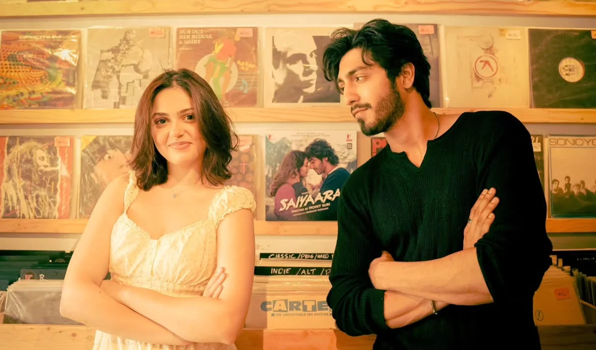 Saiyaara की रिलीज को पूरा हुआ 1 साल! लंदन पहुंचे Ahan Panday और Aneet Padda, मेकर्स ने लॉन्च किया स्पेशल गिफ्ट