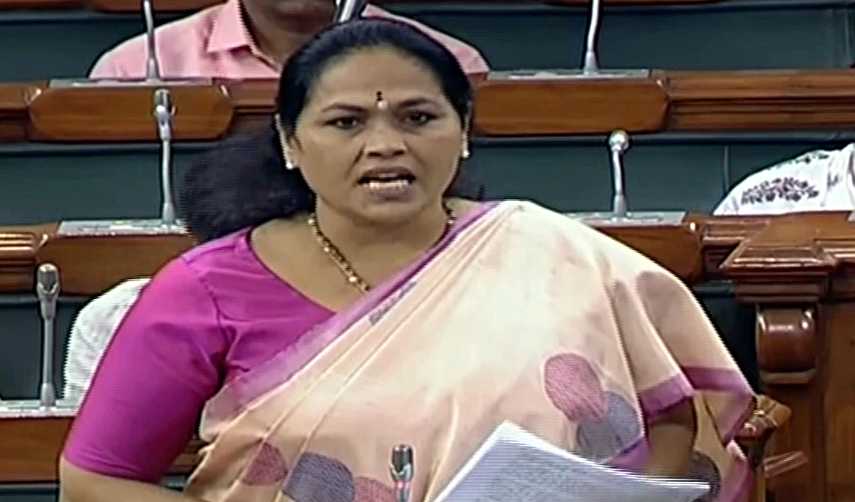 Karnataka: राहुल गांधी को खुश करने के लिए Voter List में ‘समांतर’ संशोधन, Shobha Karandlaje का कांग्रेस पर आरोप