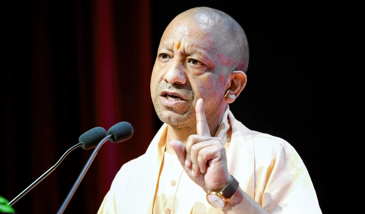 Yogi Adityanath का कांग्रेस-सपा पर बड़ा वार, बोले- राम भक्तों पर गोली चलाने वाले आस्था की बात न करें
