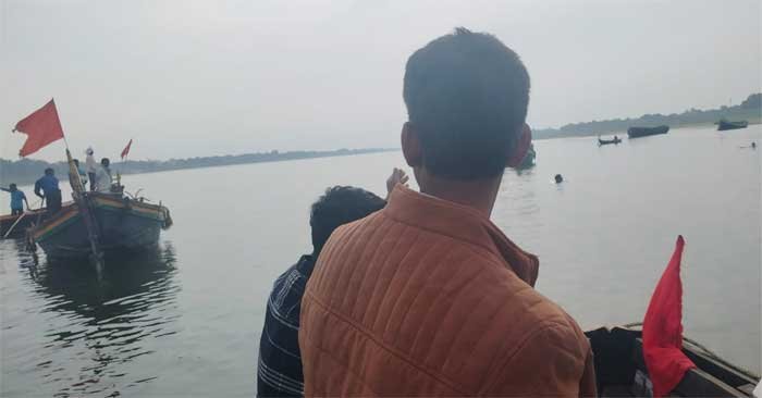 Ballia-पिता के सामने गंगा में कूद गया पुत्र, बक्सर-भरौली पुल पर हुई घटना
