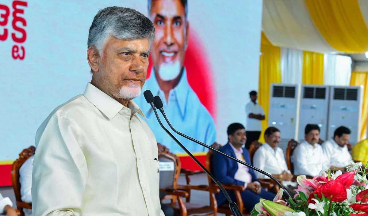 भारत खुशकिस्मत, परखी हुई Leadership मिली: CM Naidu ने Bogapuram में PM Modi की जमकर तारीफ की