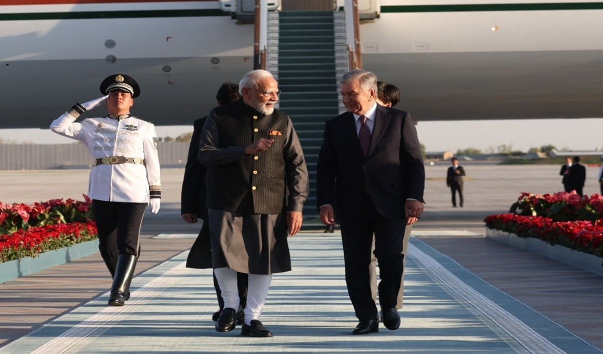 ताशकंद में PM का ग्रैंड वेलकम,  दूर-दूर तक गूंजता मोदी-मोदी का नारा