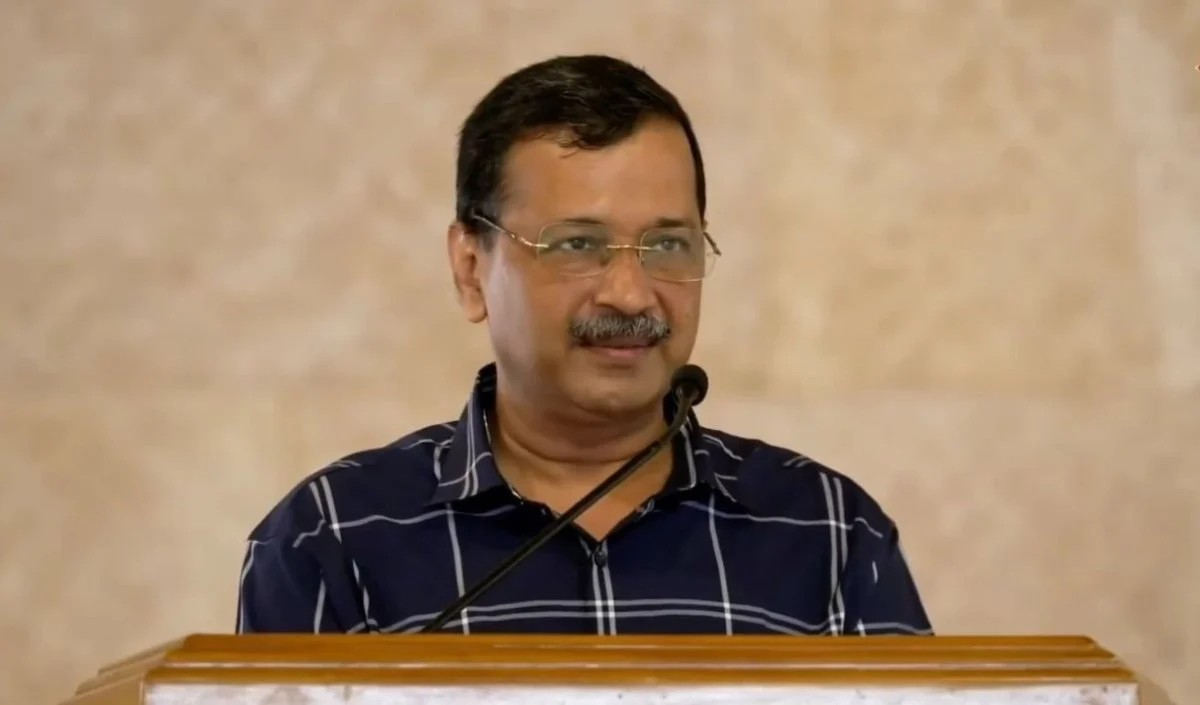 Delhi Voter List विवाद: SIR प्रक्रिया पर Arvind Kejriwal का तीखा हमला, कहा- चुनाव आयोग ऐसे तो आबादी घटा देगा