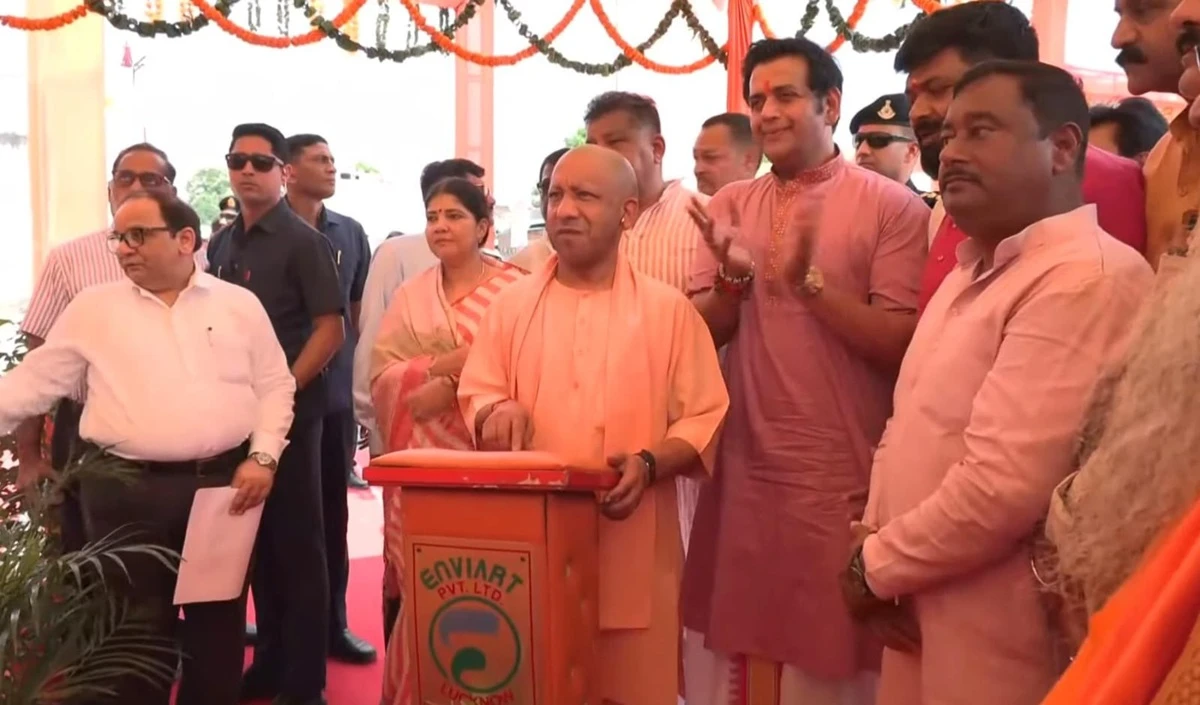 सांसद जी आज भाषण नहीं दिए, लगता है दावत…CM योगी ने रविकिशन पर ली चुटकी
