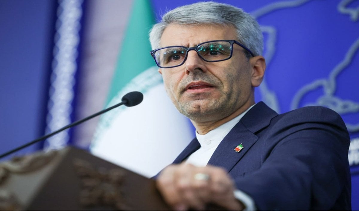 Iran ने दबोच लिया ट्रंप का ‘जासूस’, अमेरिका में सन्नाटा, IRGC की हिम्मत से दुनिया हैरान