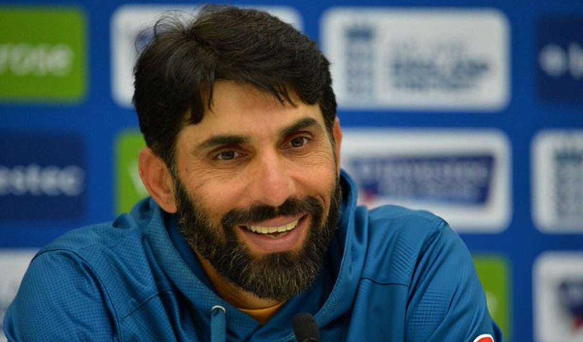 बिना सलाह लिए टीम में बदलाव से नाराज Misbah-ul-Haq, पाकिस्तान चयन समिति से दिया इस्तीफा
